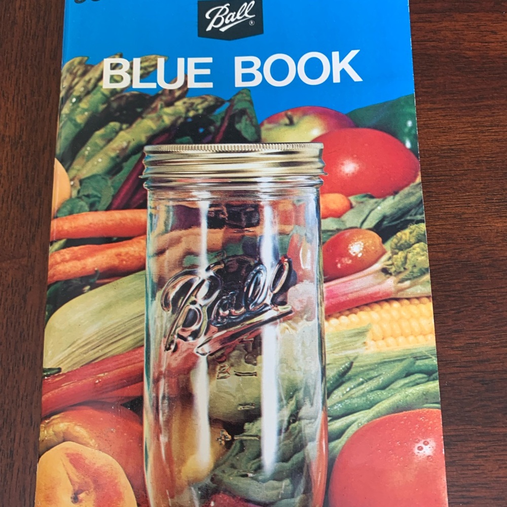 Ball Blue Book Vtg 1972